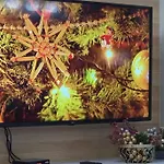 A Cozy 2 Bedroom Condo In Metro